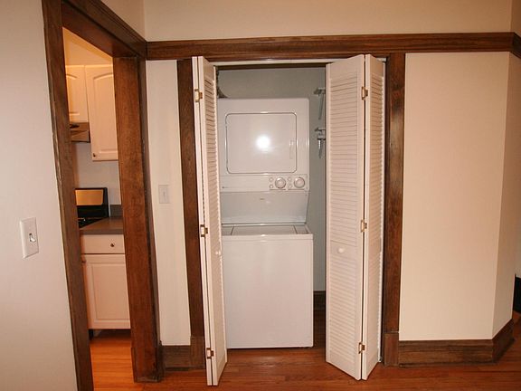 4th image of 1462 W Warner Ave #2
