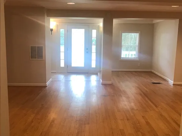 7500 Main St, Sykesville, MD 21784