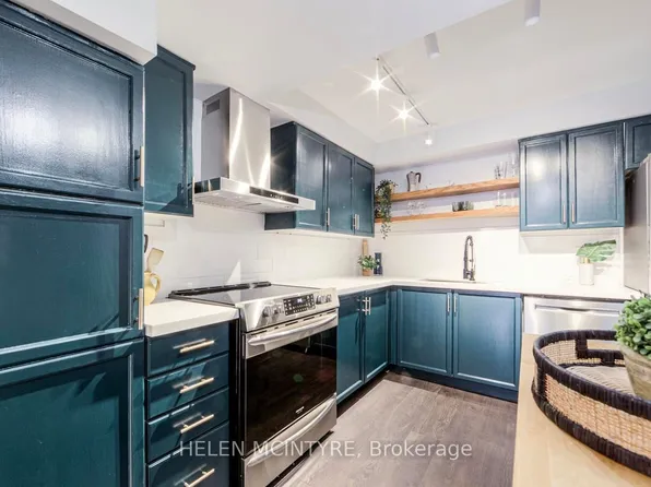 955 Millwood Rd #222, Toronto, ON M4G 4E3