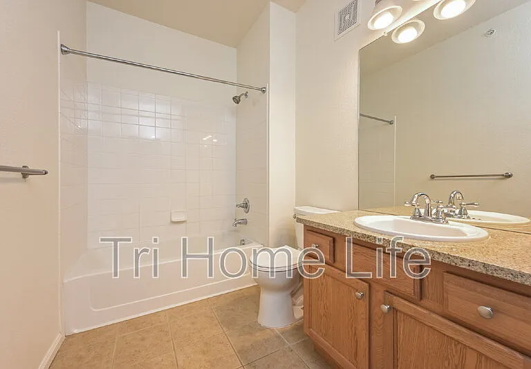 17209 Wilde Ave #303 — Photo 12