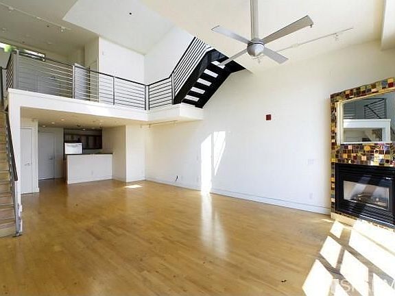 2nd image of 1000 Pennsylvania Ave APT 13