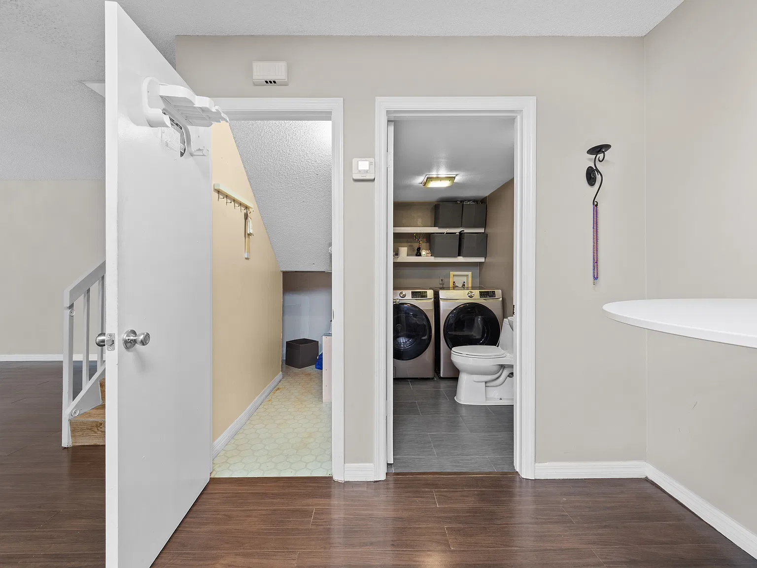 2 bed, 2.5 bath, 1285 sqft, $2,000 — Photo 3