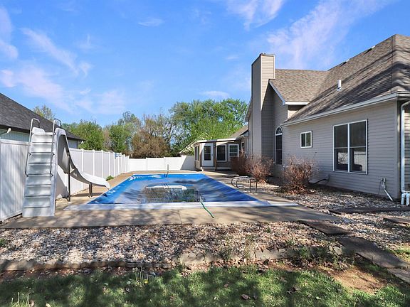 2nd image of 2803 E Oakbrook Ct