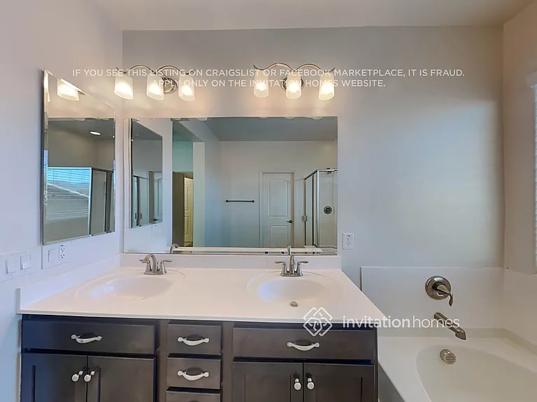 1056 S 200th Ln — Photo 15