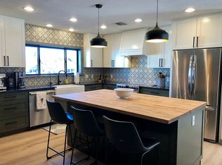 819 E Mission Dr, Henderson, NV 89002