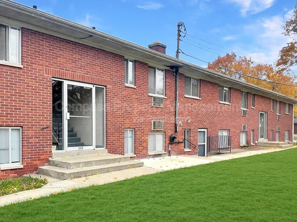 2835 S Burdick St APT B, Kalamazoo, MI 49001