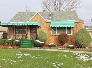 18 Tudor Rd, Cheektowaga, NY 14215