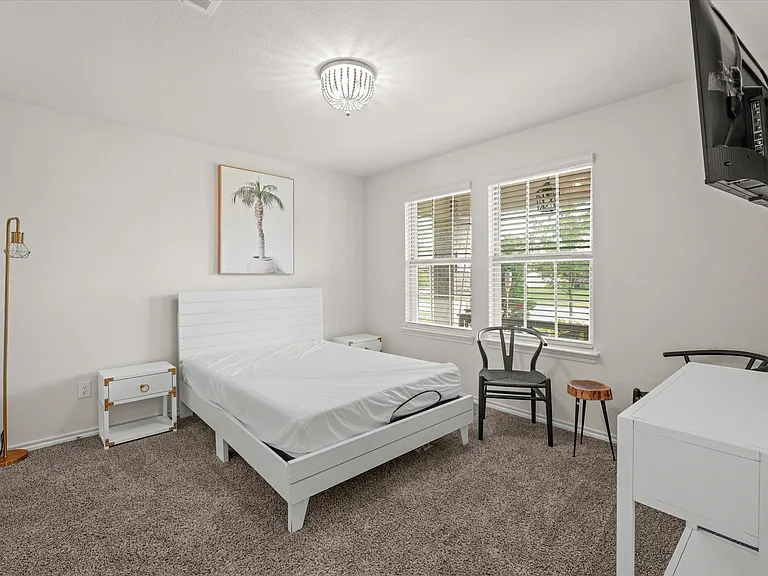 287 Thoroughbred St — Photo 13