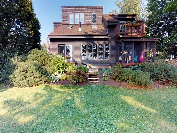 2nd image of 333 Woodland Ave