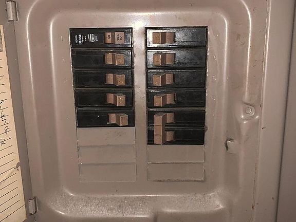 4th image of 11 Wildwood Ln