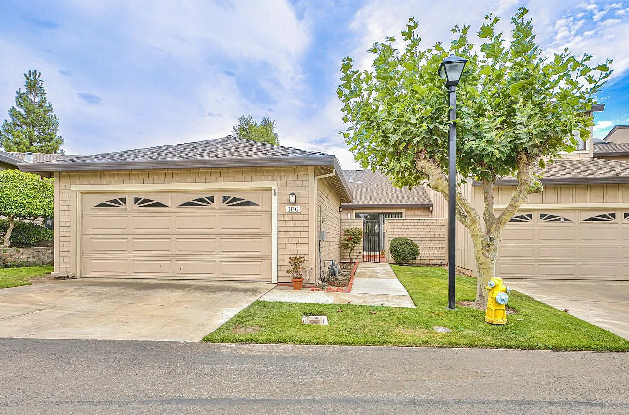 180 Joes Ln photo 1