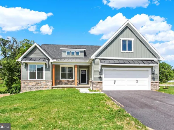 109 Onyx Dr #38, Hanover, PA 17331