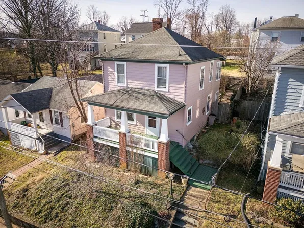 838 Trout St, Staunton, VA 24401