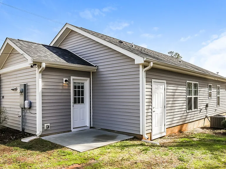 223 Caddel St — Photo 16