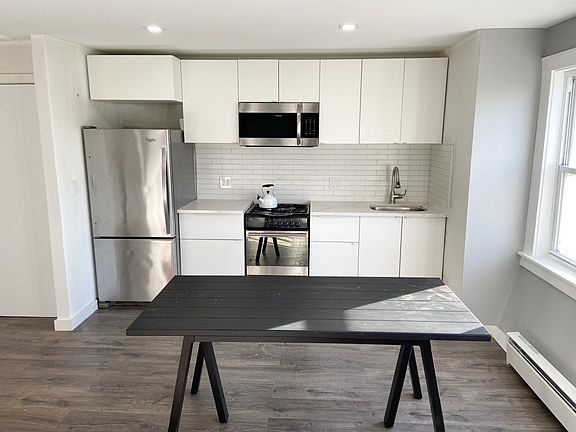 2nd image of 21-21 24th St #2