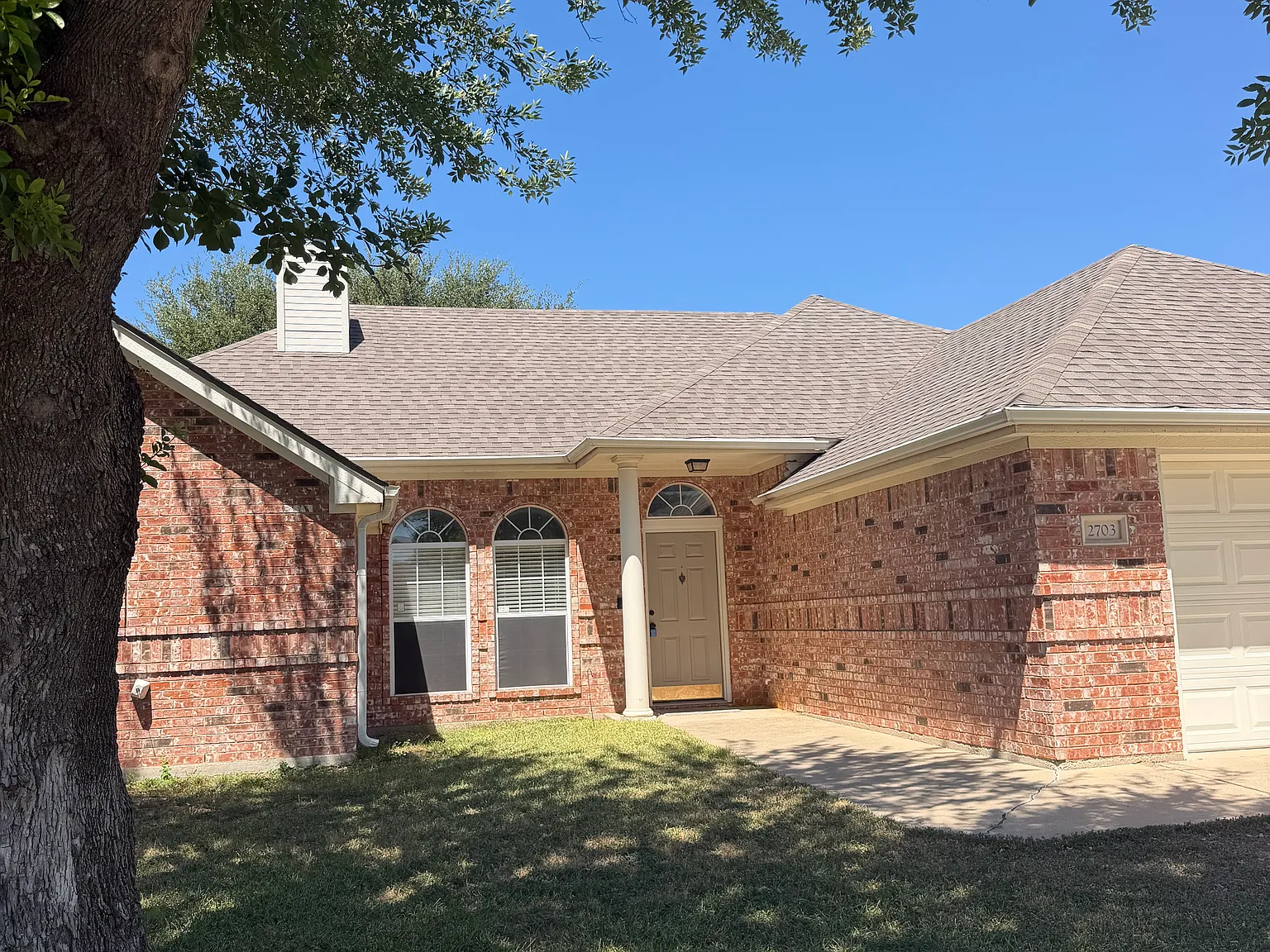 4 bed, 1824 sqft, $1,850 — Photo 2