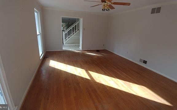 4th image of 1606 Creston Dr