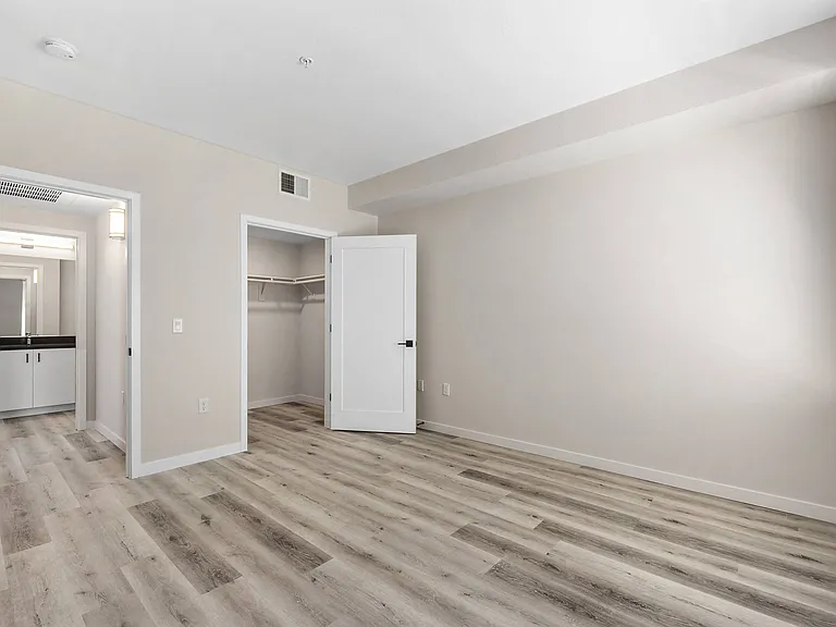 Sierra Gateway Apartments — Photo 86