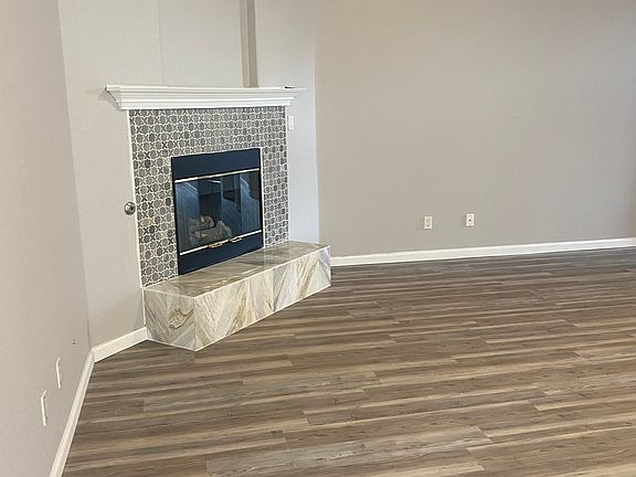 Den fireplace