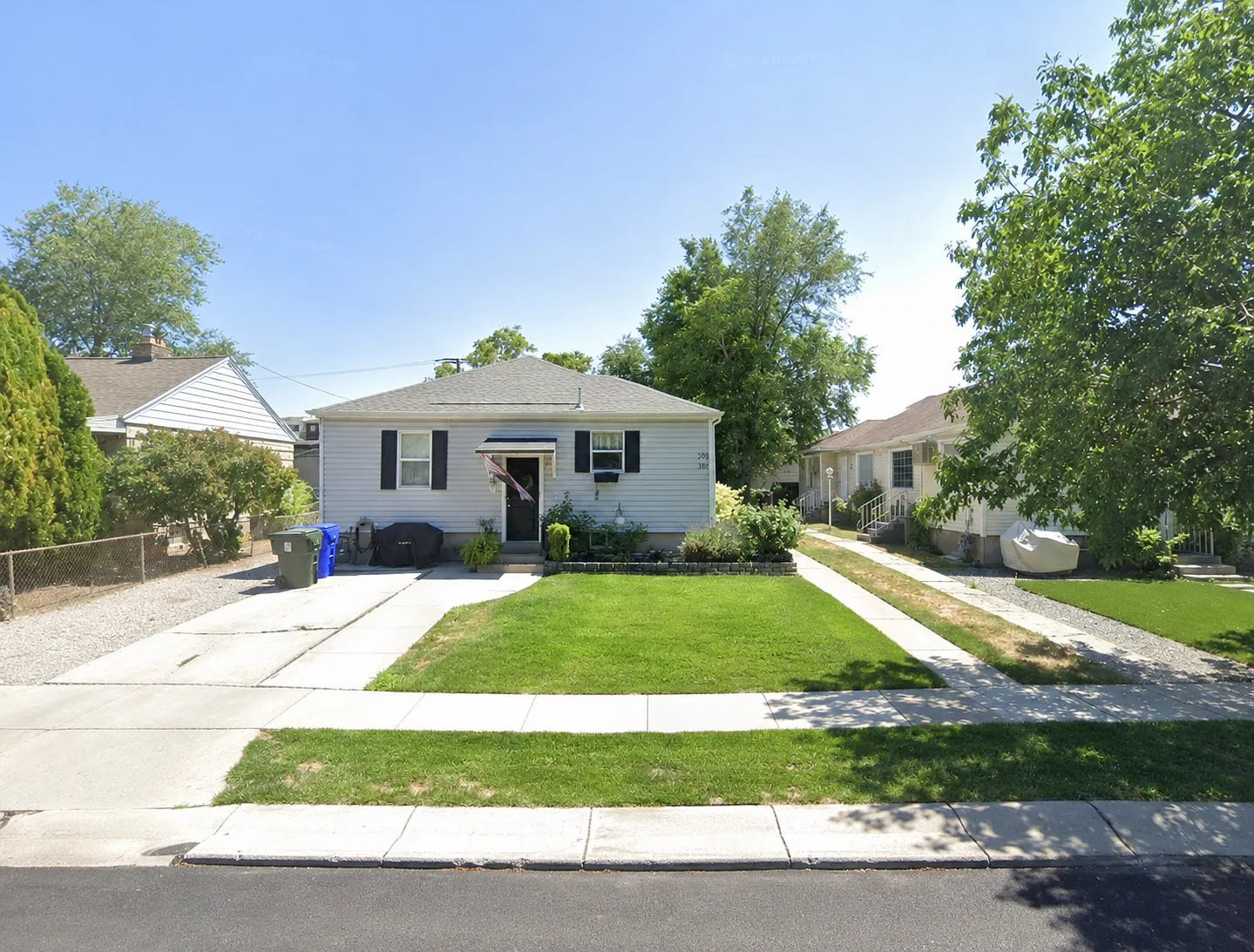 4 bed, 2800 sqft, $2,695 — Photo 1