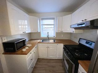 934 New Market St APT A, Philadelphia, PA 19123