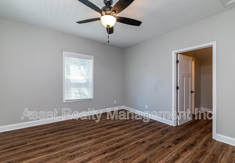 1715 Fay St — Photo 7