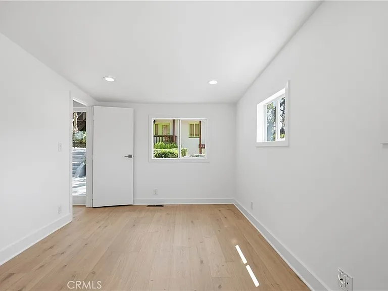1148 Rockdale Ave — Photo 33