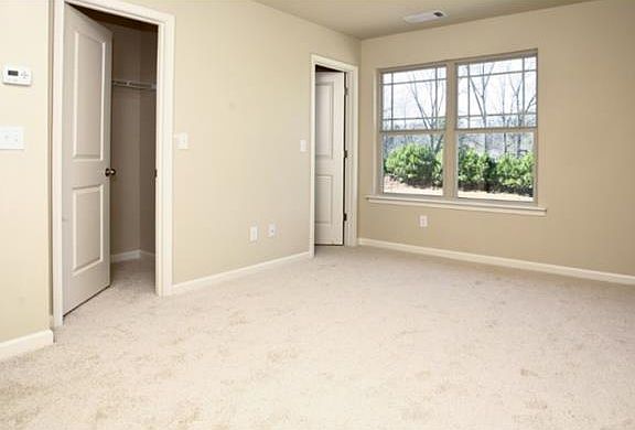 4th image of 4004 Sitka Dr
