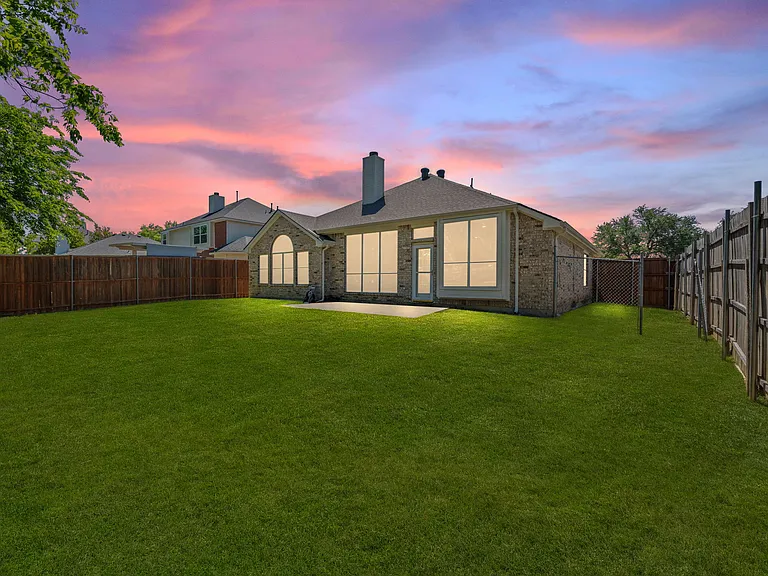 7512 Brookview Dr — Photo 39
