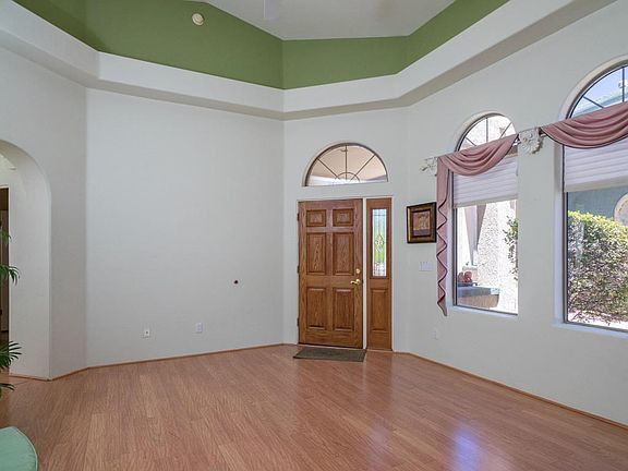 3rd image of 2444 W Via Di Silvio