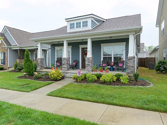 3rd image of 758 Westcott Ln