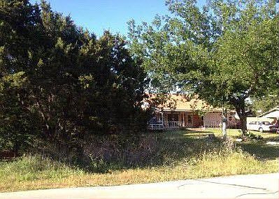 5th image of 18320 Lake Oaks Dr