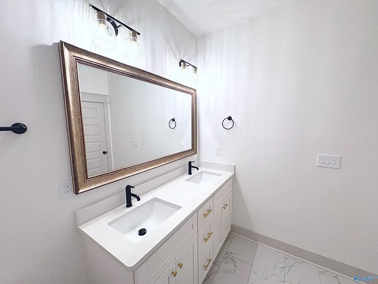 634 Town Madison Blvd — Photo 31