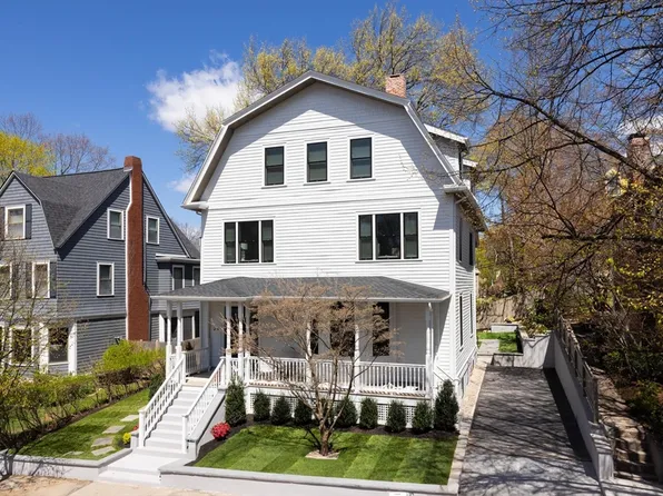 21 Kent Sq #2, Brookline, MA 02446