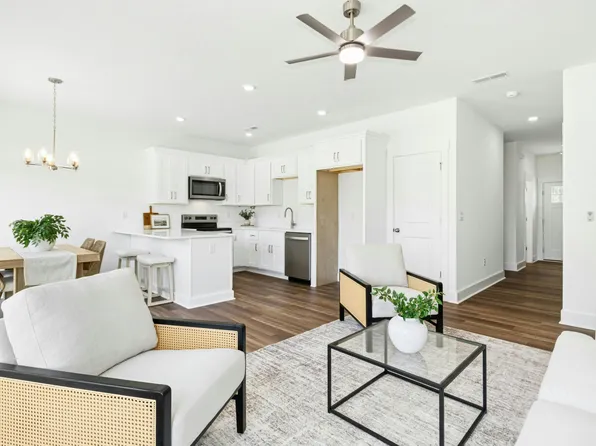 912 Butler Dr, Erwin, NC 28339