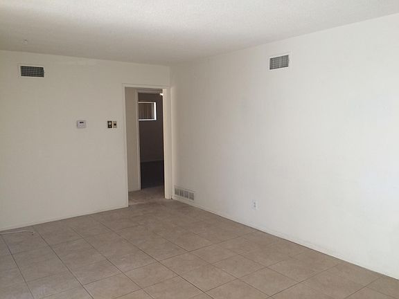 5th image of 69876 Pomegranate Ln