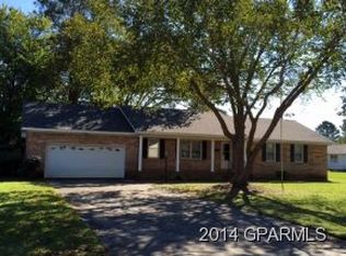 4197 Terrace Dr, Ayden, NC 28513