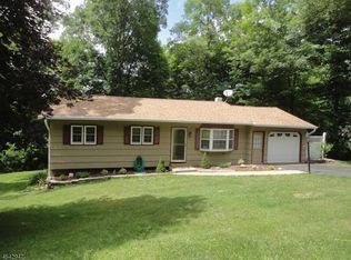 5 Cub Ln, Stockholm, NJ 07460