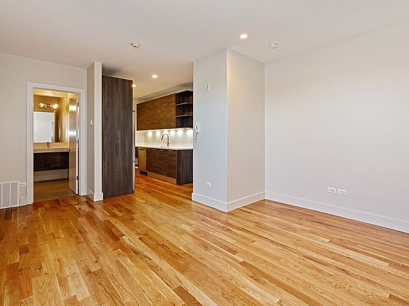 2nd image of 8 W Burlington Ave Unit 302