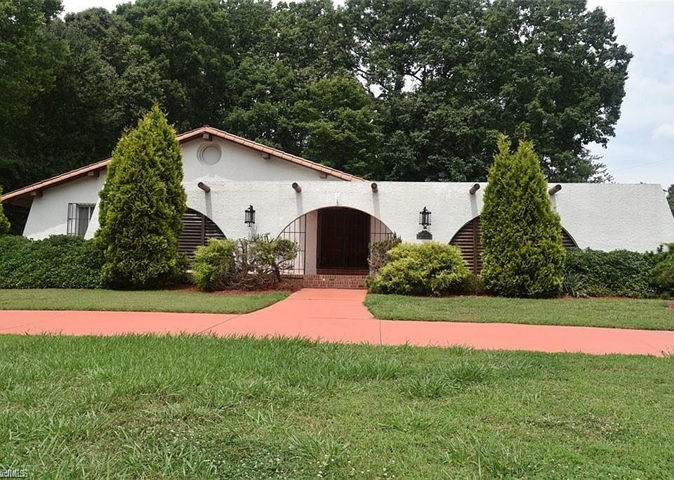1st image of 1000 Sherwood Dr