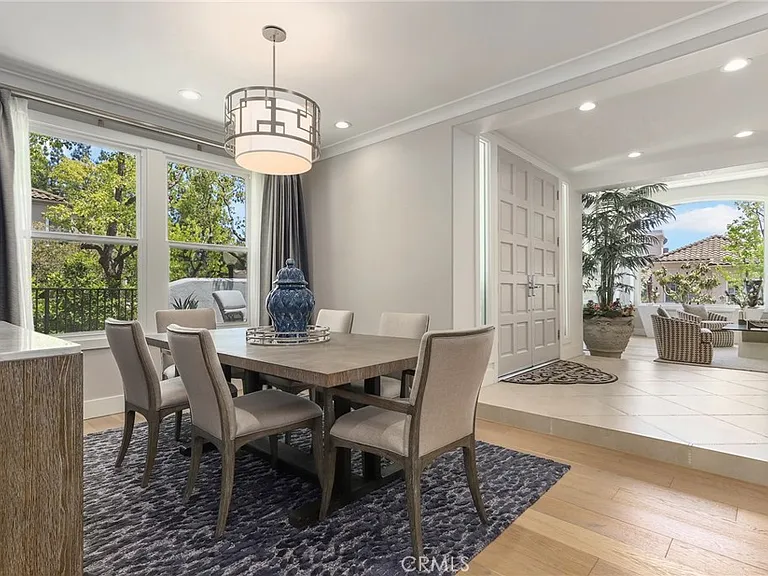 11805 Henley Ln — Photo 2