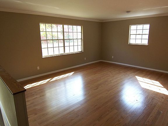 2nd image of 10513 Blakewood Dr