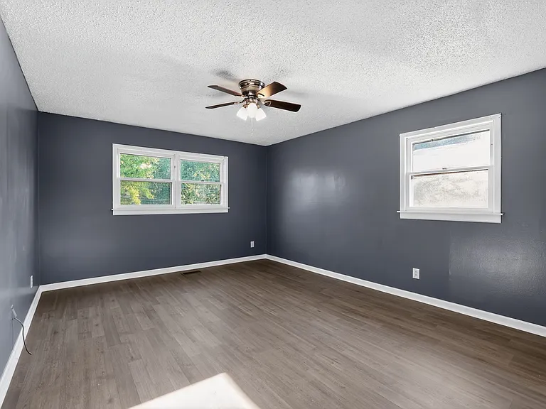 2214 Windsong Trl — Photo 16