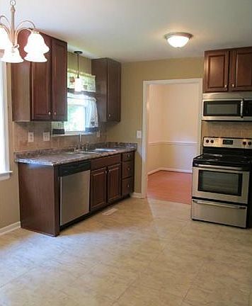 3rd image of 10040 Saint Joan Ave