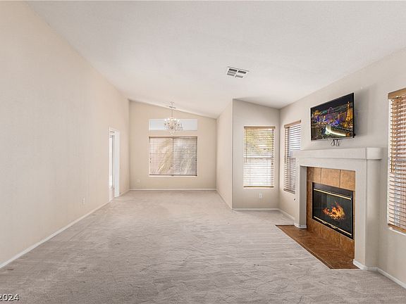 4th image of 6970 Wineberry Dr