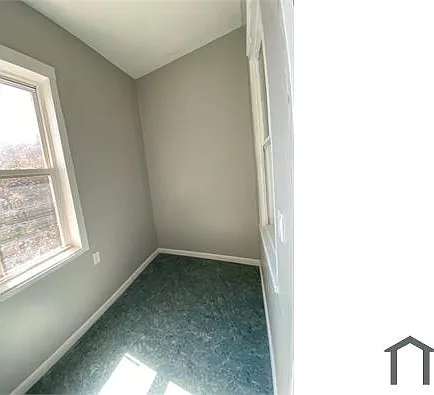 12 Riverview Pl #3R — Photo 3
