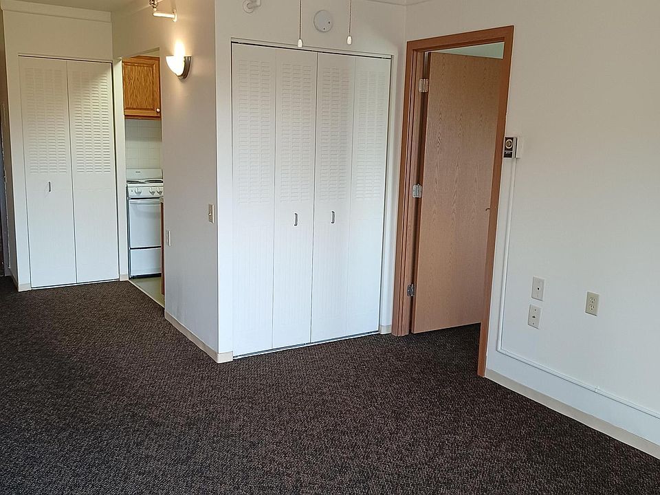 1st image of 3600 Lake Ave #Tfndmghqp