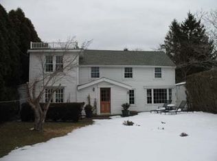 14 View Ave, Middletown, RI 02842