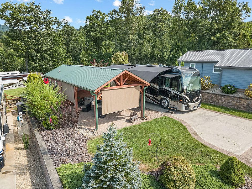 1st image of 60 Sunset Ln