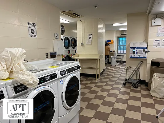 Sold by Modern Spaces | media 36